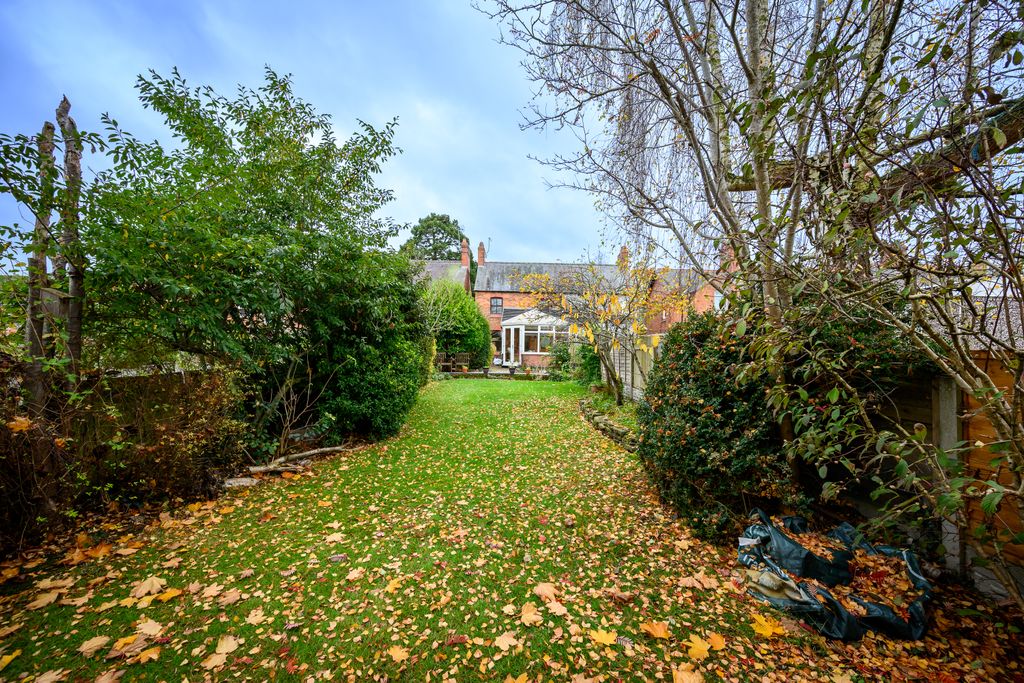 Property photo 2 of 26