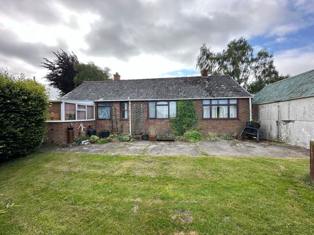 Property photo 2 of 33