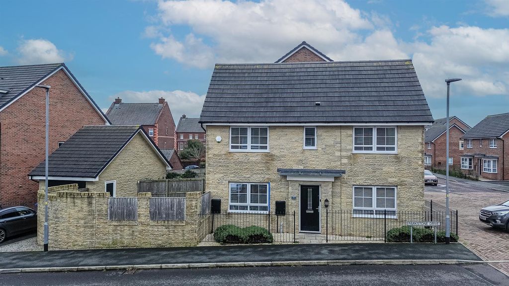 Property photo 1 of 18 Front Elevation