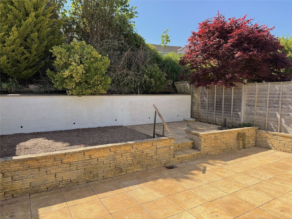 Property photo 2 of 15 Garden