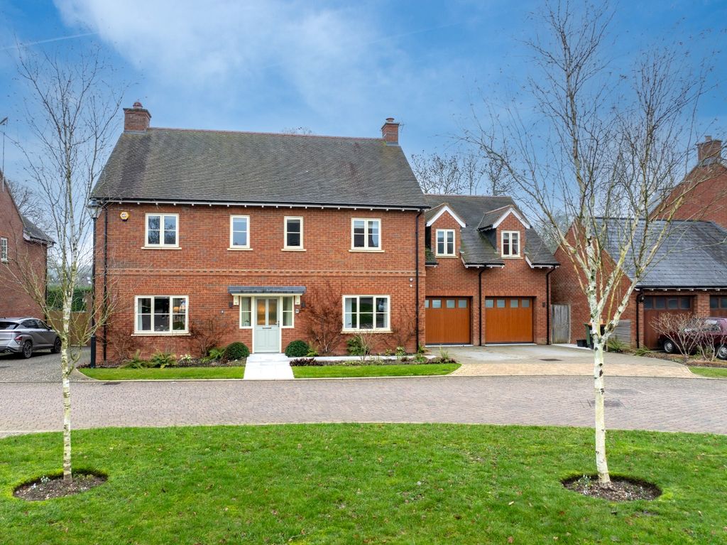 Property photo 1 of 33 4829912