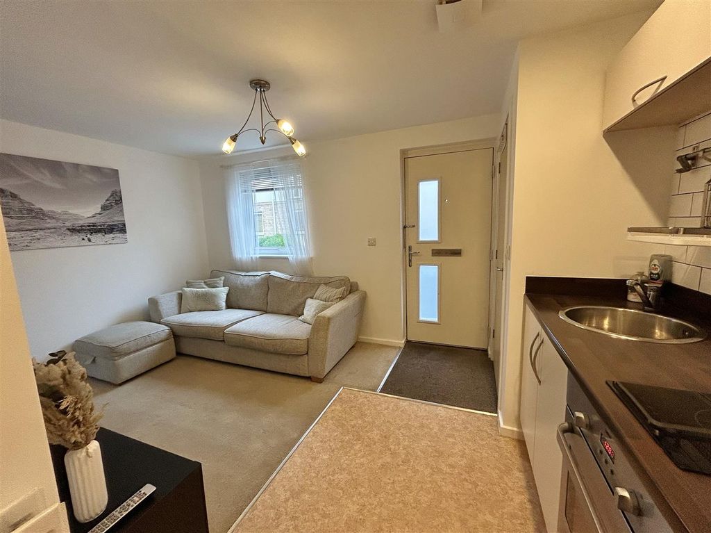 Property photo 2 of 7 Open Plan