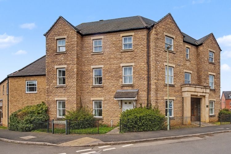 Property photo 1 of 9 325408