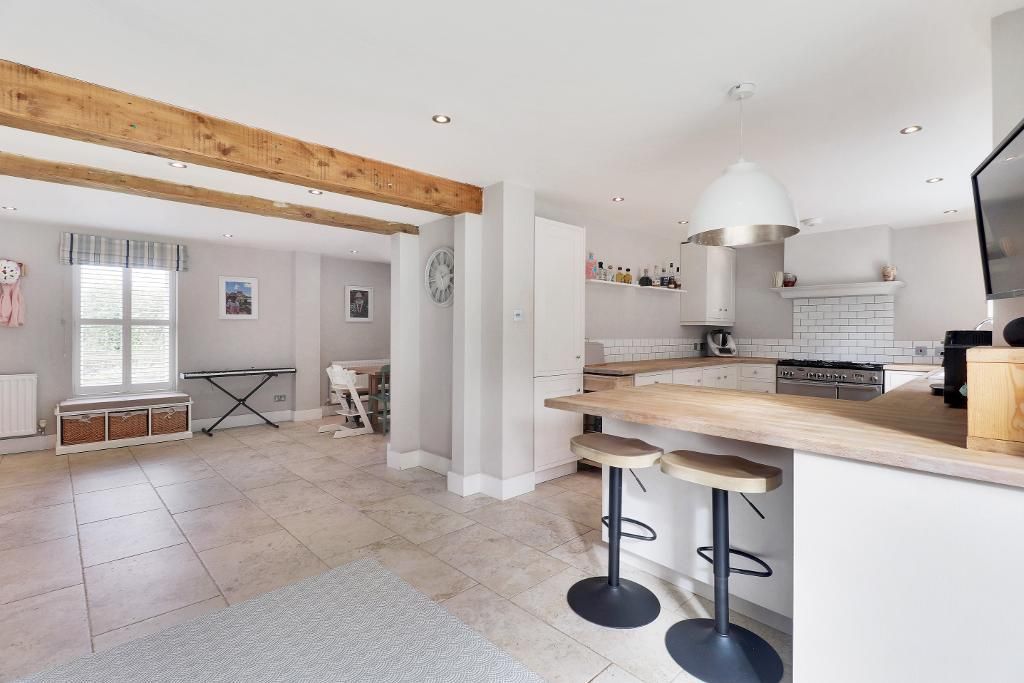 Property photo 2 of 18 Photo 2