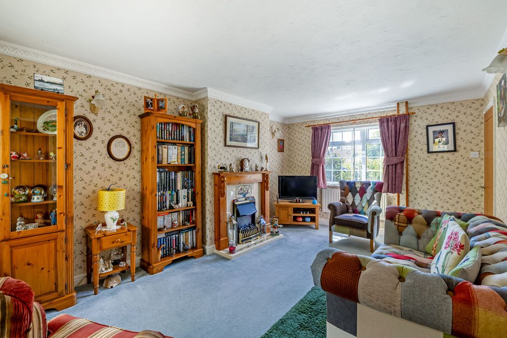 Property photo 3 of 16