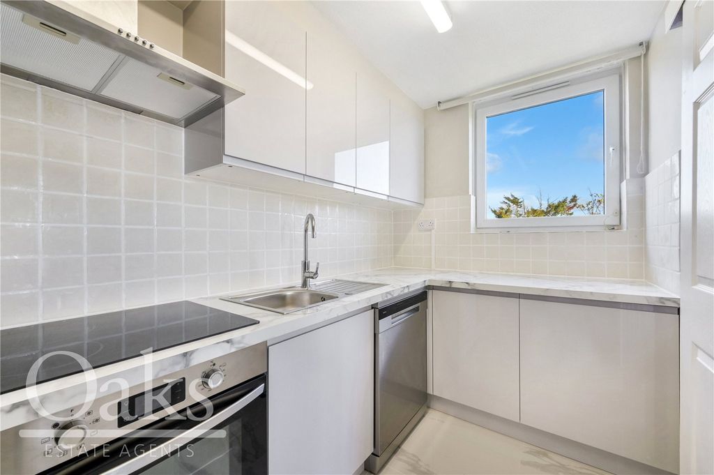 Property photo 3 of 8 Picture No. 06