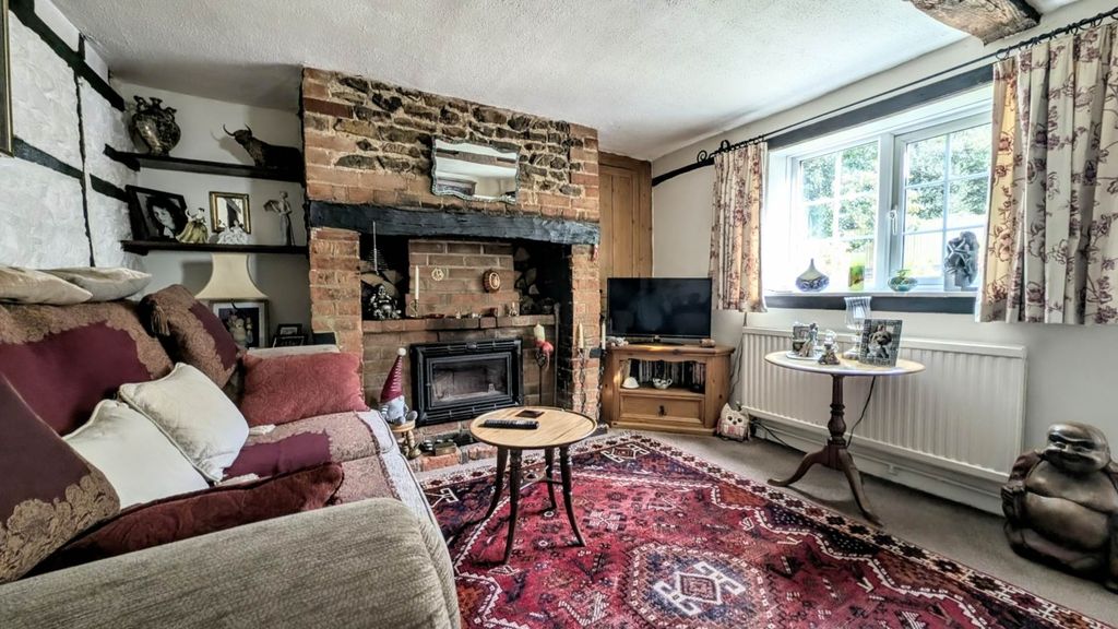 Property photo 2 of 13