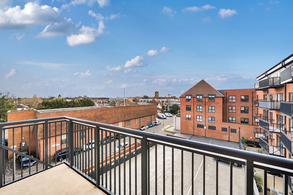 Property photo 2 of 10 4598061