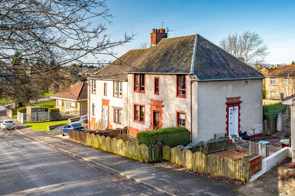 Property photo 1 of 31