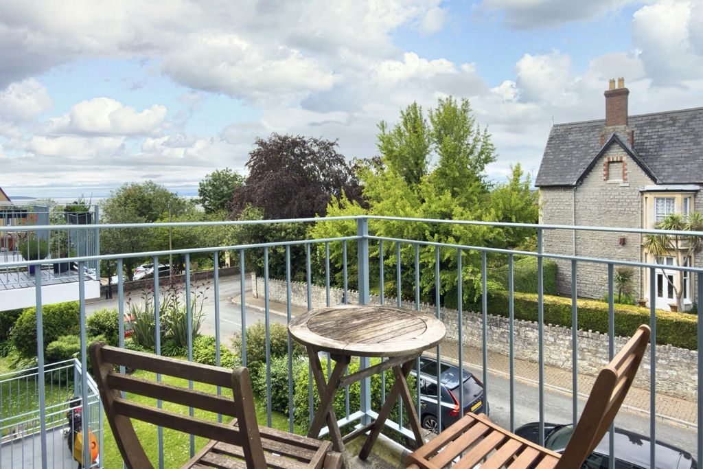 Property photo 2 of 21 Balcony