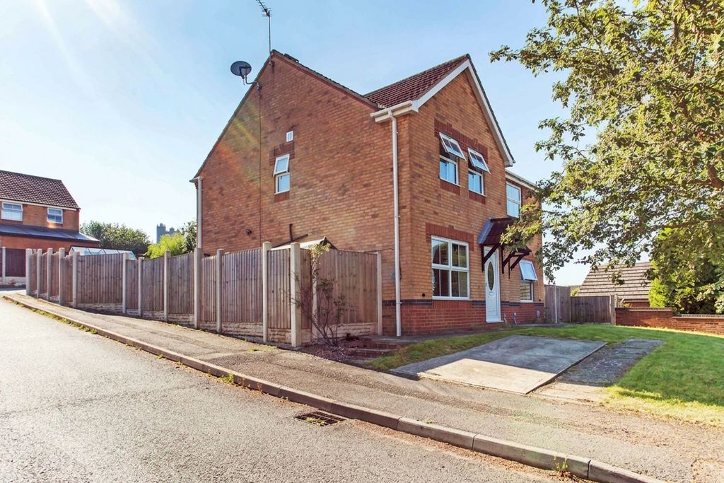 Property photo 1 of 29