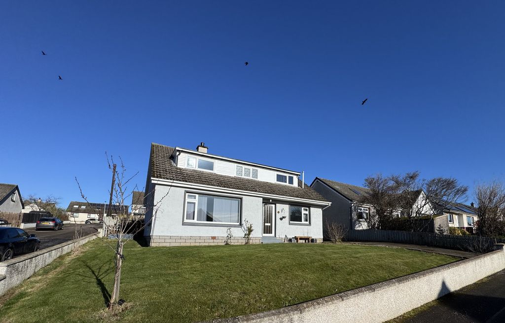 Property photo 1 of 25