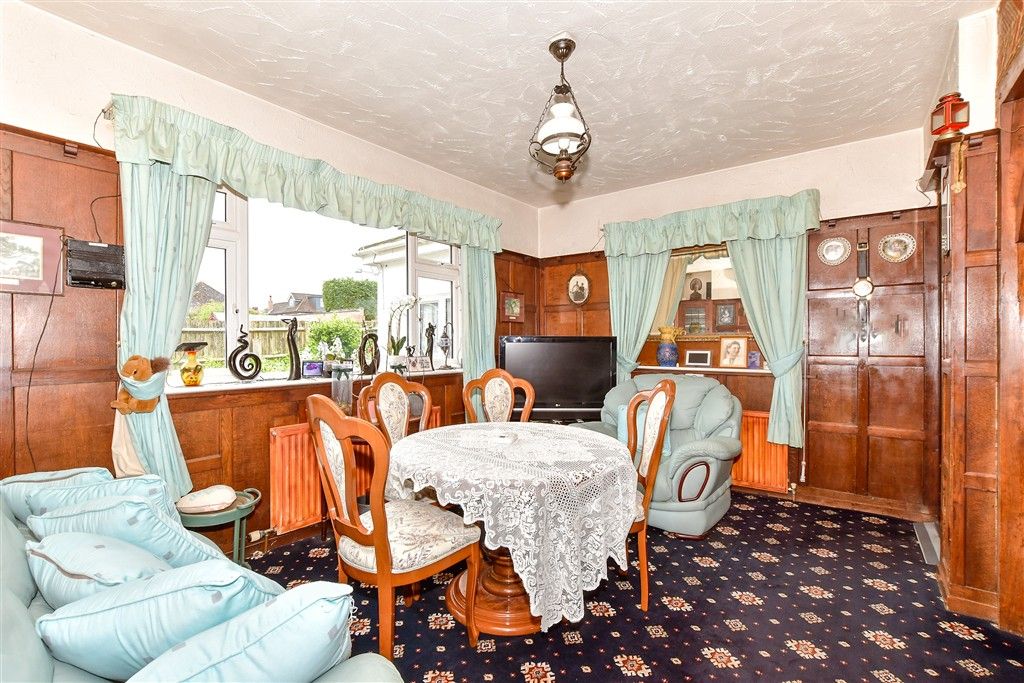 Property photo 3 of 16 Dining Room