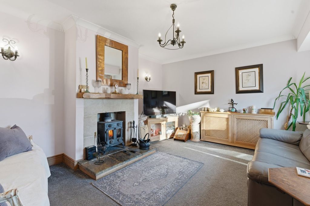 Property photo 3 of 22