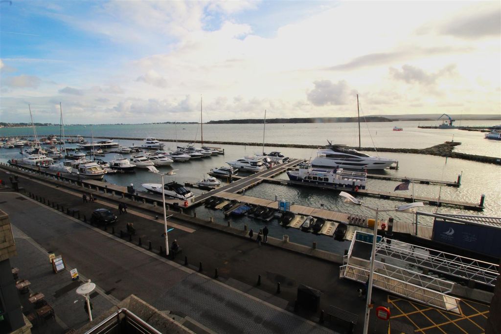 Property photo 2 of 16 Img_7016.Jpg