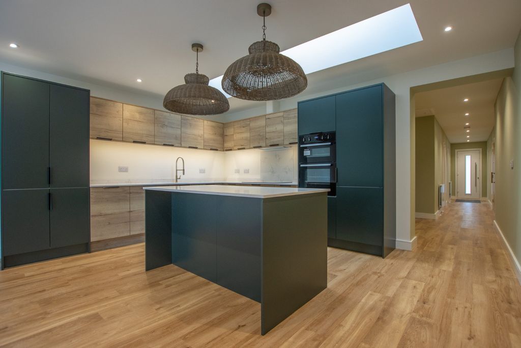 Property photo 3 of 20 3493985