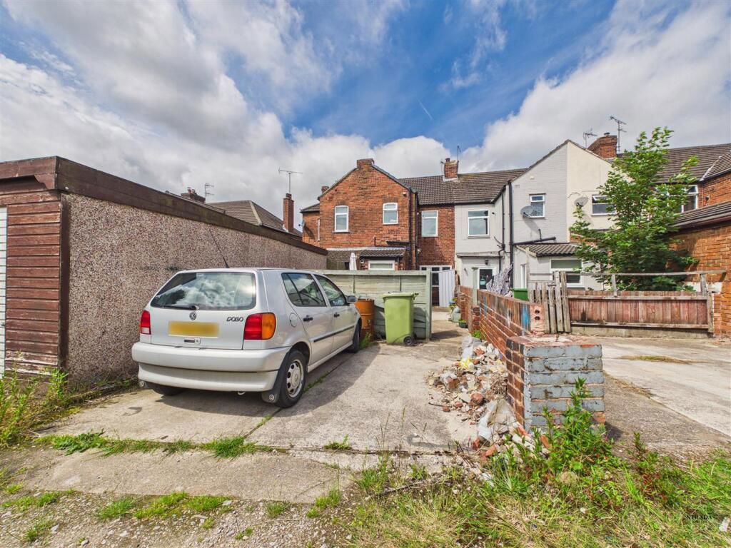 Property photo 2 of 19