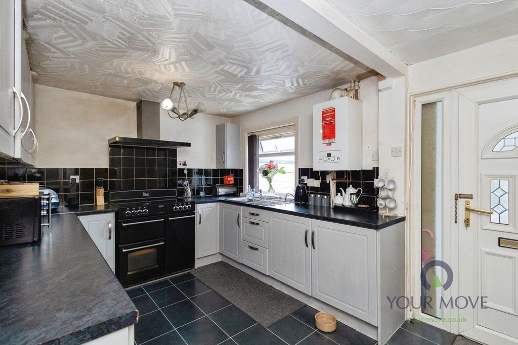 Property photo 2 of 14 Pbox-Img.Jpg