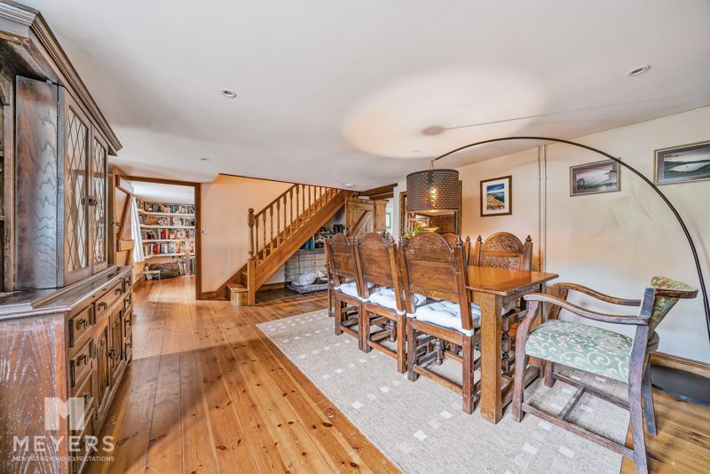 Property photo 3 of 26 Photo 14