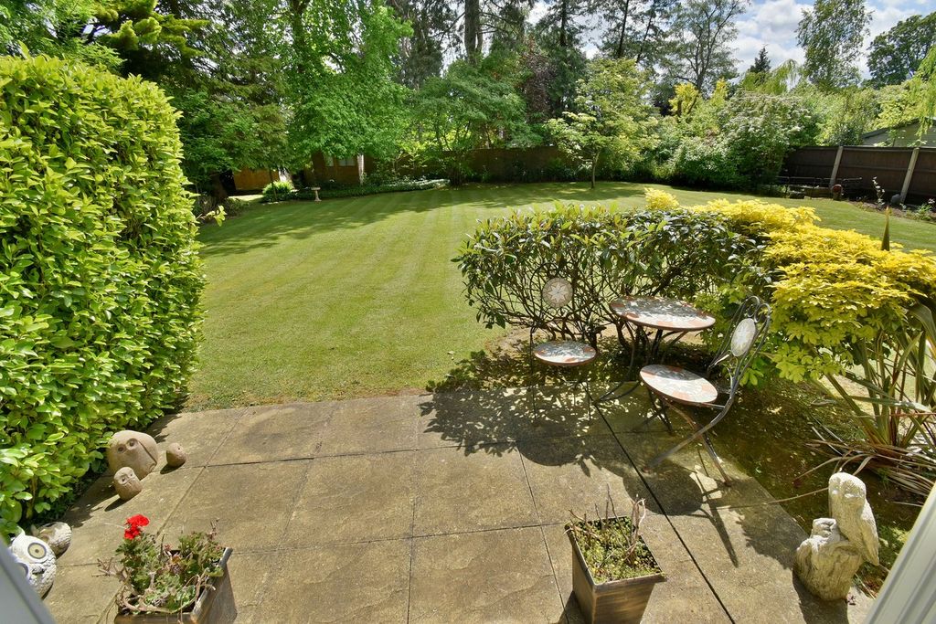 Property photo 2 of 14
