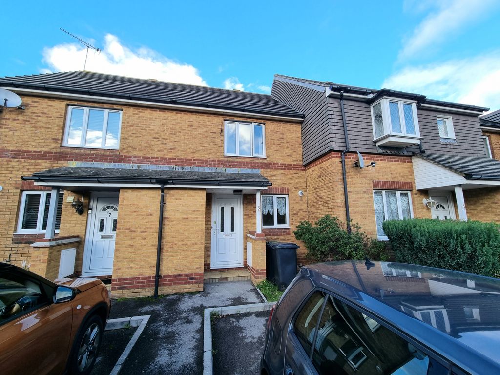 Property photo 1 of 10 Front