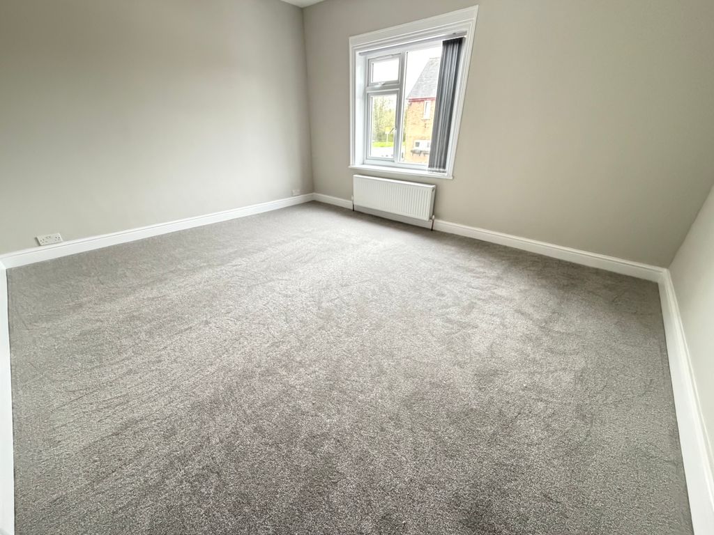 Property photo 2 of 9 Image