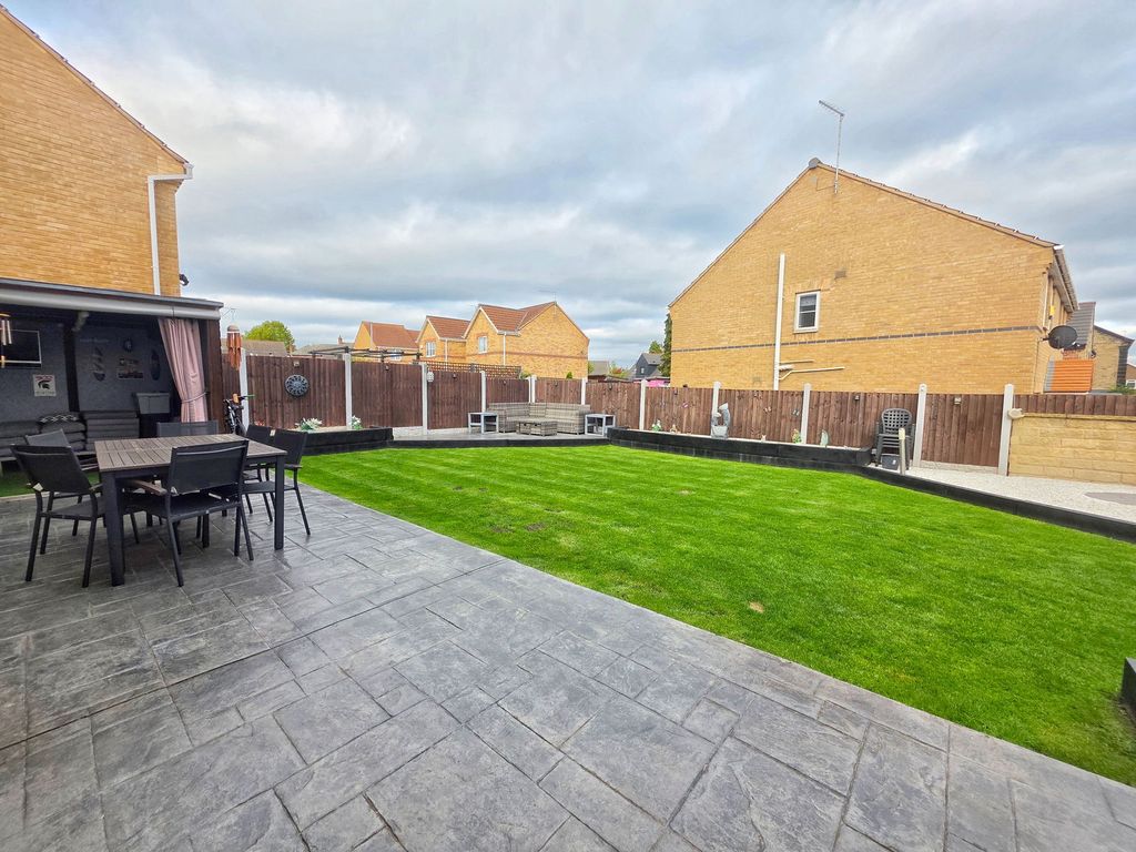 Property photo 2 of 24