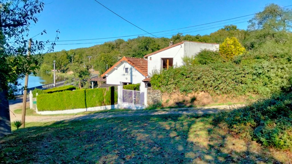 Property photo 2 of 20