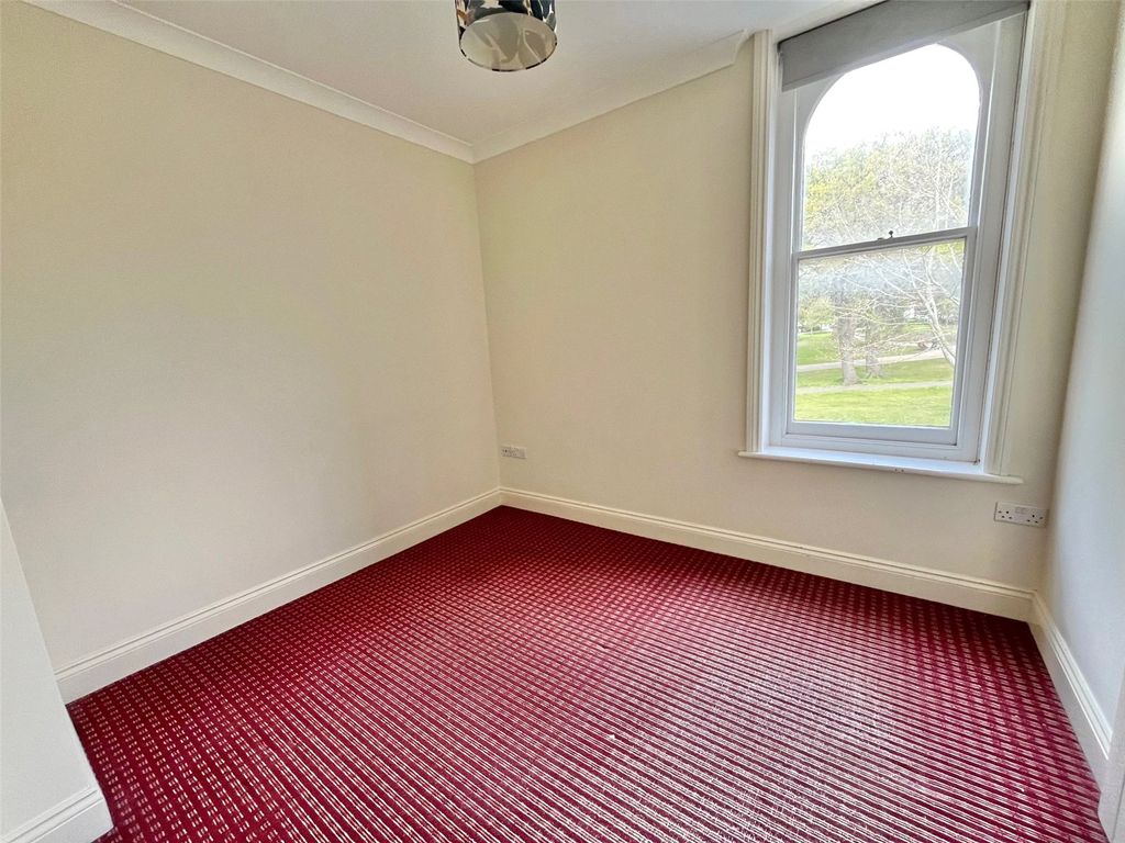 Property photo 2 of 7 Picture No. 01