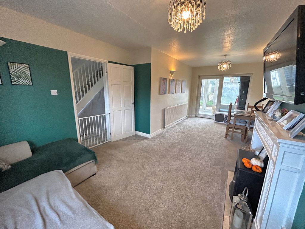 Property photo 2 of 20 Bcc2D68D-603D-4Cb3-A076-445F12E2972D.Jpg