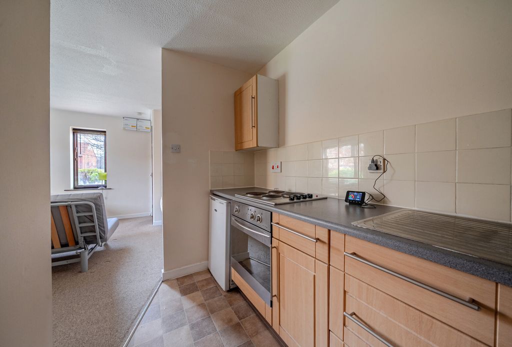 Property photo 3 of 18 1418200-13-69A16A...