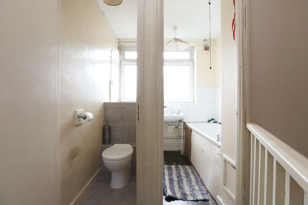 Property photo 2 of 13 Ach_7373.Jpg