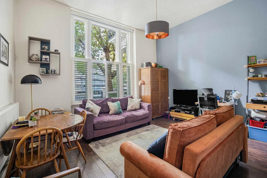 Property photo 3 of 10 Photo 3