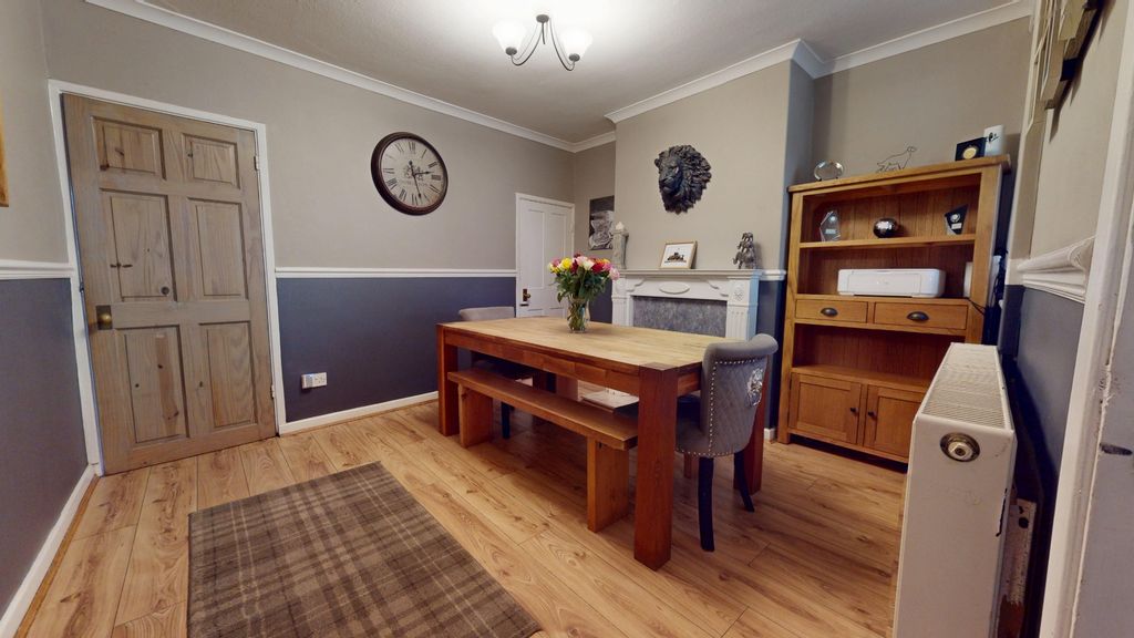 Property photo 3 of 23 4561495