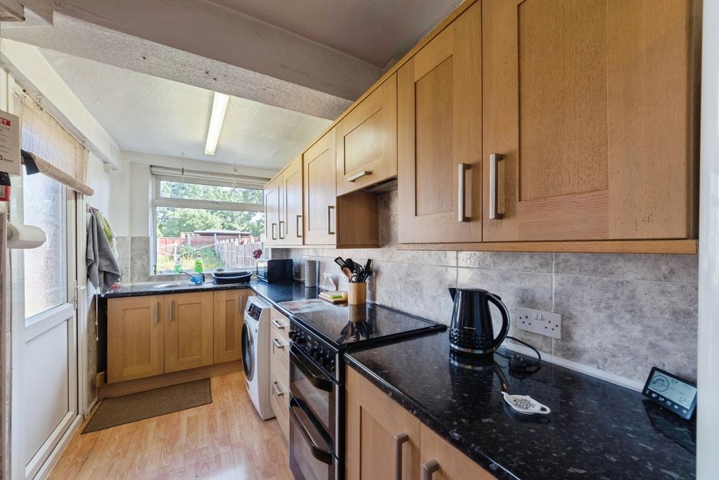 Property photo 2 of 18 Pbox-Img.Jpg