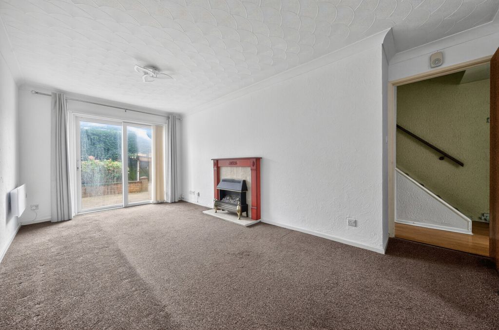 Property photo 2 of 14 1437358-21-69c6A2...