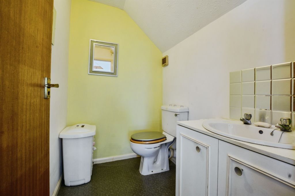 Additional image 13 of 5 bed detached bungalow for saleYoulgrave Avenue, Sutton-On-Sea, Mablethorpe LN12
