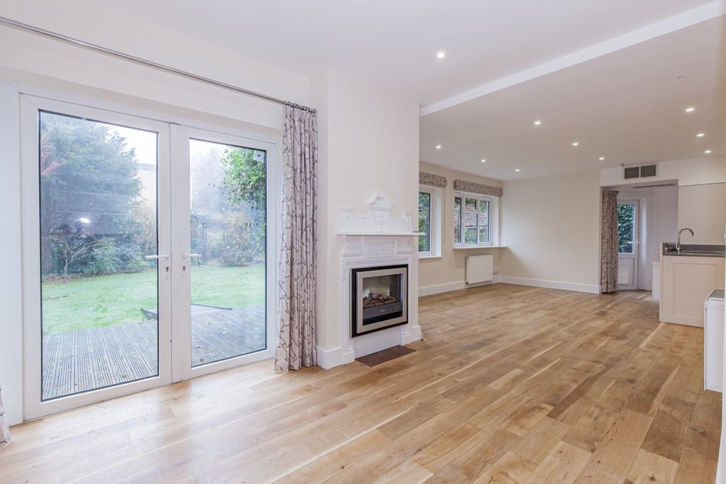 Property photo 3 of 8 149258