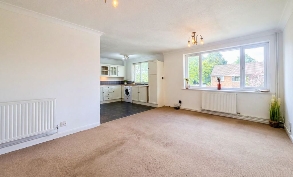 Property photo 3 of 9 5193753
