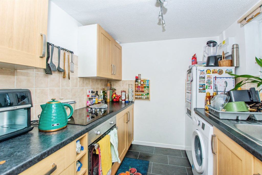 Property photo 2 of 17