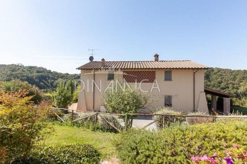 Property photo 2 of 41