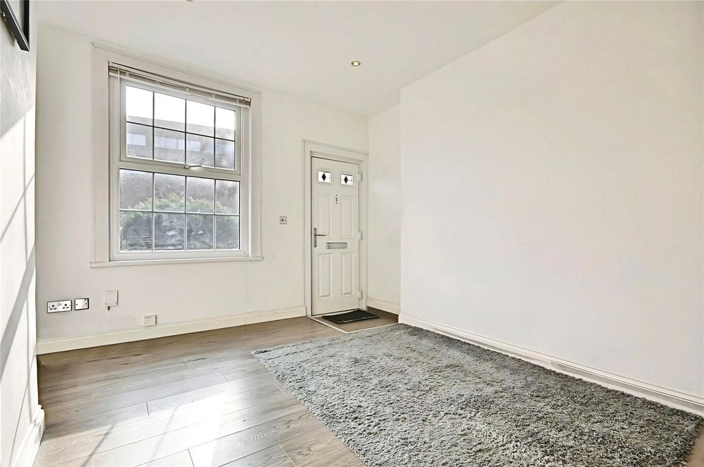 Property photo 2 of 6 Picture No. 02