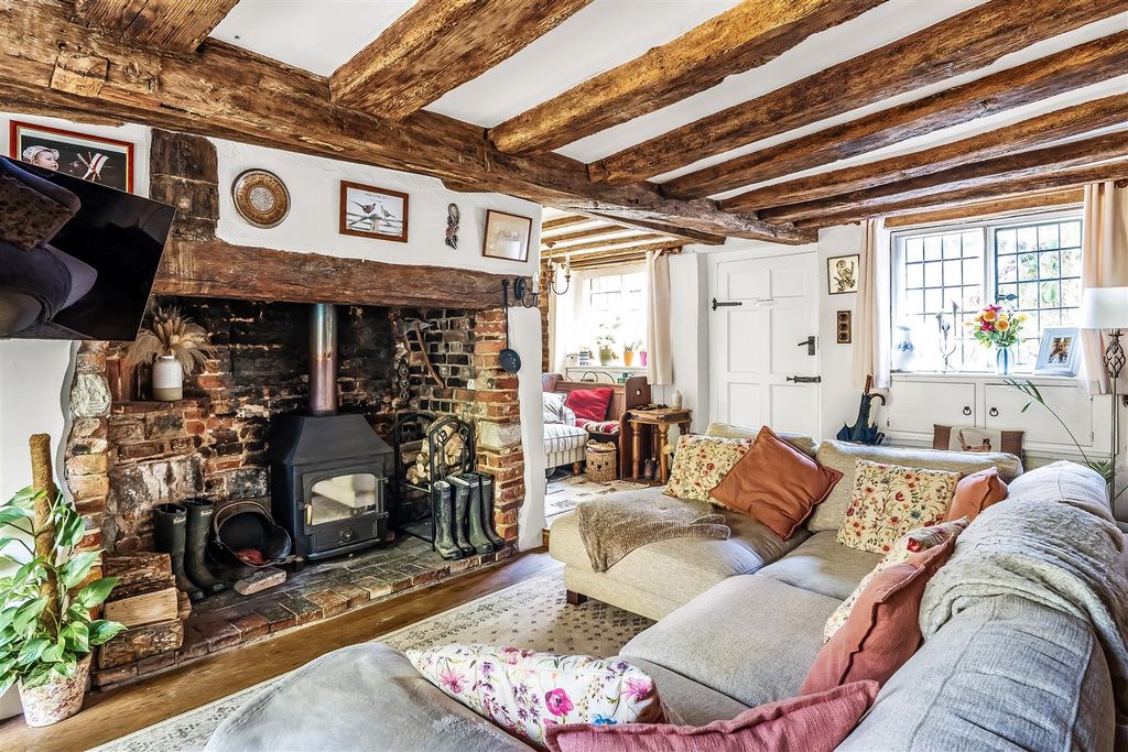 Property photo 2 of 26 Oak-Cottage-18.Jpg