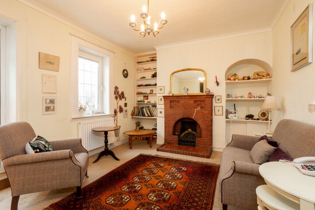 Property photo 3 of 21 Sitting Room