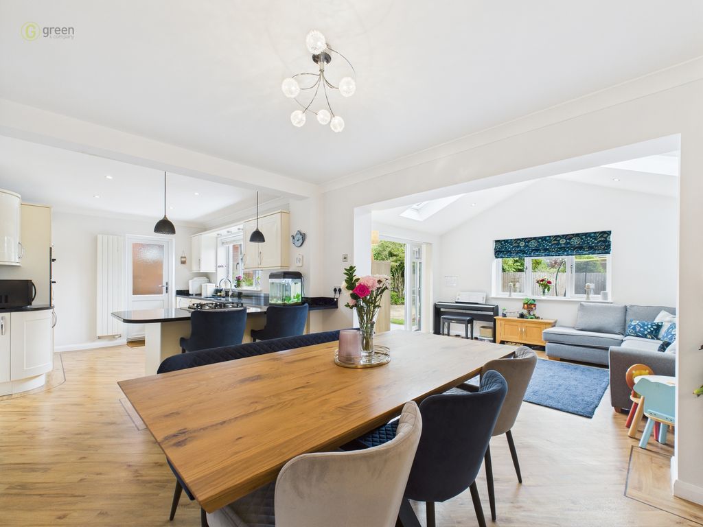 Property photo 2 of 29 Cam03830G0-Pr0189-Still002