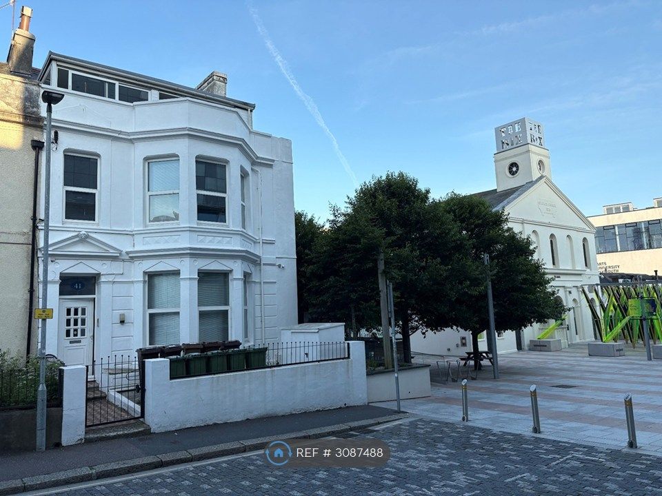 Property photo 2 of 15