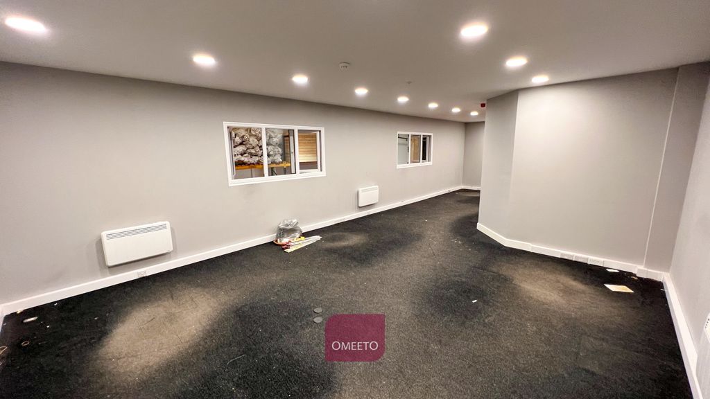 Property photo 3 of 7 Office