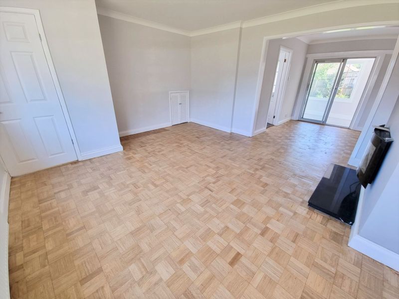 Property photo 3 of 16 Photo 23