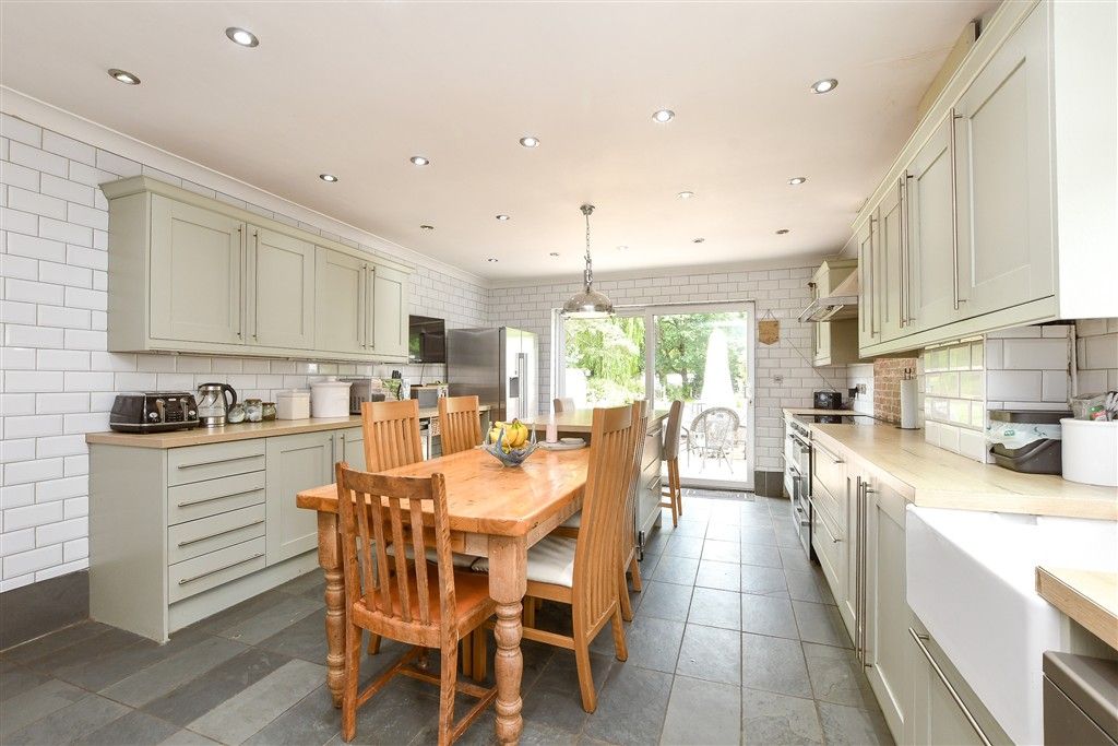 Property photo 3 of 17 Kitchen/Diner