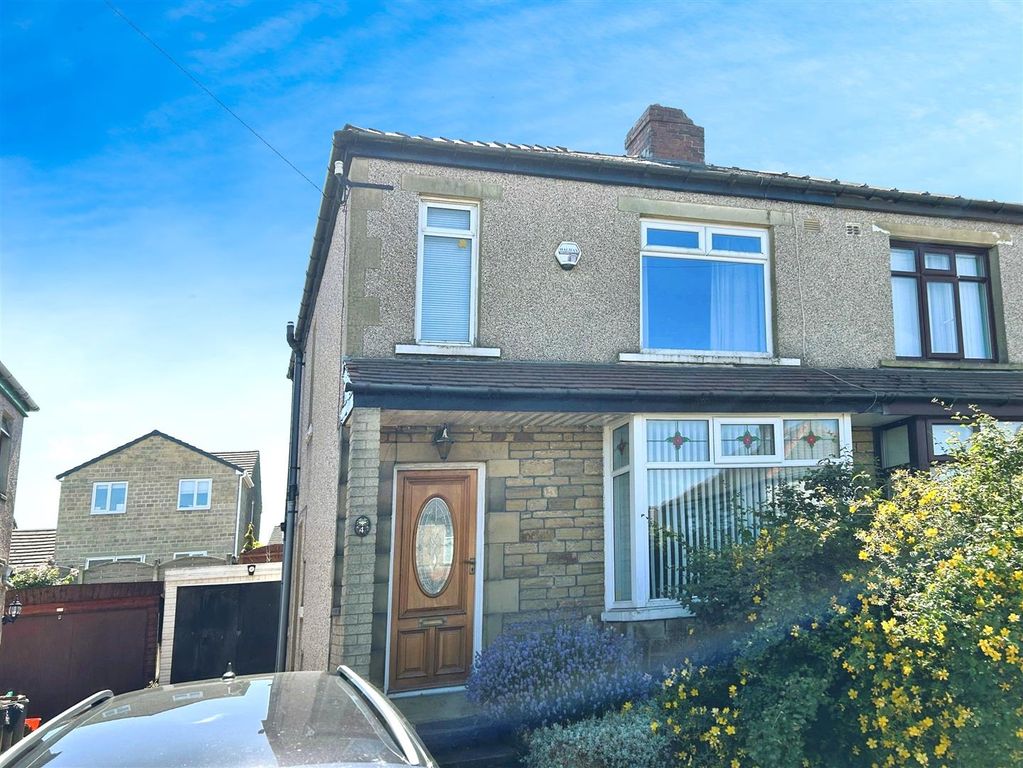 Property photo 1 of 11 External